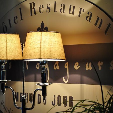 Hotel Les Voyageurs 莱萨布勒-多洛讷 外观 照片